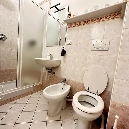 Apartment - Affittasi Elvi Home, Con Aria Condizionata Centralissimo A Pochissima Distanza Da Ariston, Casino E Dal Mare Sanremo
