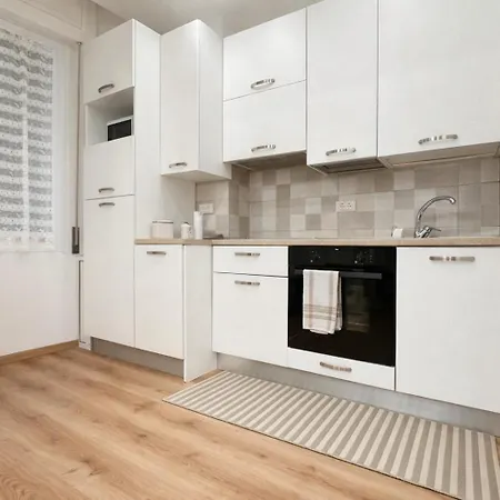 - Affittasi Elvi Home, Con Aria Condizionata Centralissimo A Pochissima Distanza Da Ariston, Casino E Dal Mare 公寓