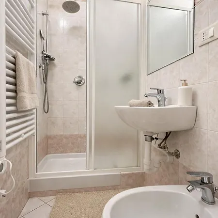 Apartmán - Affittasi Elvi Home, Con Aria Condizionata Centralissimo A Pochissima Distanza Da Ariston, Casino E Dal Mare *